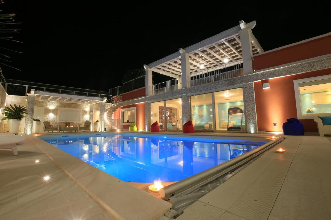 Villa Caraitria มาร์ตินาฟรังกา ภายนอก รูปภาพ